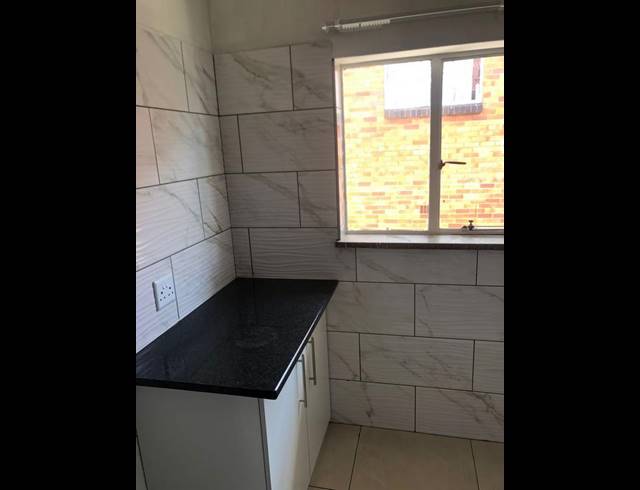 2 BEDROOM PROPERTY TO RENT IN PRIMROSE
